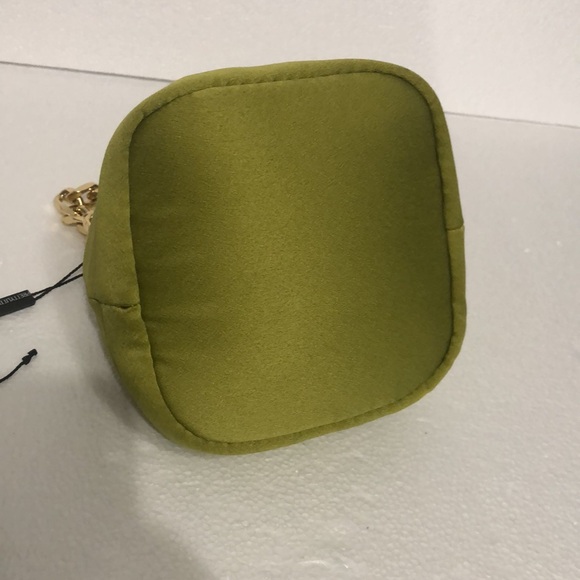 Pretty Little Things Green Small Bucket Bag NWOT - Picture 4 of 5